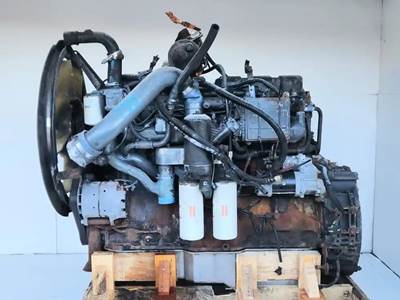 Mack Engine for a 2004 Mack CV712 Granite