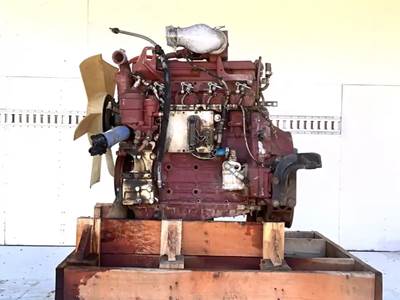 Mercedes-Benz MBE 904 Engine for a 2007 Freightliner MT45 Chassis