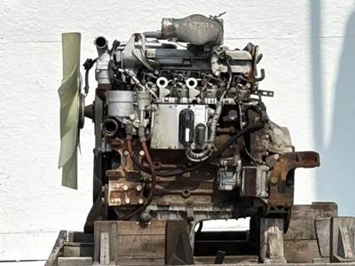 Mercedes-Benz MBE 900 Engine for a 2005 Freightliner MT45 Chassis