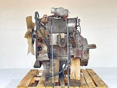 Mercedes-Benz MBE 900 Engine for a 2007 Freightliner MT55 Chassis