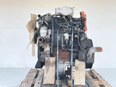 Mercedes-Benz MBE 900 Engine for a 2006 Freightliner MT55 Chassis