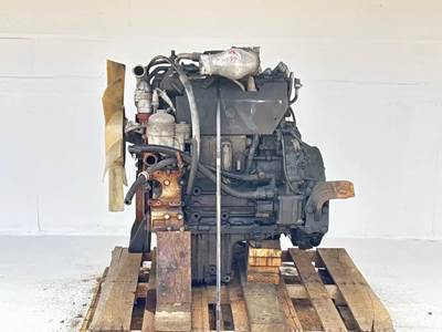 Mercedes-Benz MBE 900 Engine for a 2006 Freightliner MT55 Chassis