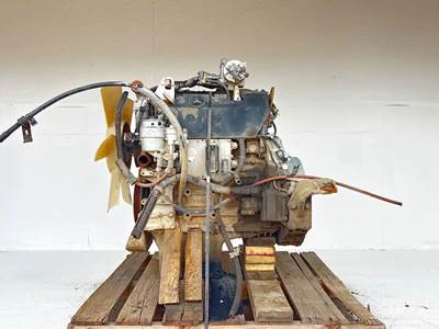 Mercedes-Benz MBE 900 Engine for a 2005 Freightliner MT45 Chassis