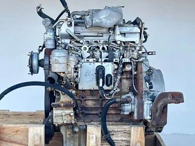 Mercedes-Benz MBE 904 Engine for a 2005 Freightliner MT45 Chassis
