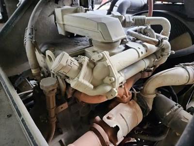 Mercedes-Benz MBE 904 Engine for a 2007 Freightliner MT45 Chassis