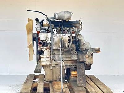 Mercedes-Benz MBE 904 Engine for a 2007 Freightliner MT45 Chassis