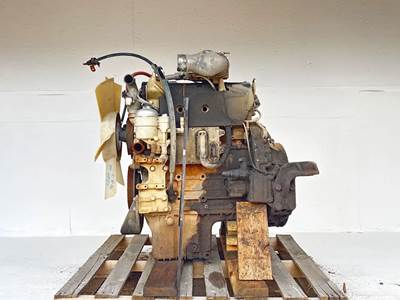 Mercedes-Benz MBE 904 Engine for a 2005 Freightliner MT45 Chassis