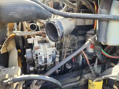 Mercedes-Benz OM460LA Engine for a 2006 Freightliner Columbia 112