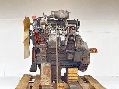 Mercedes-Benz OM904LA Engine for a 2006 Freightliner MT55 Chassis