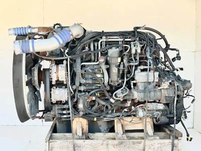 Paccar MX-13 Engine - 455 HP