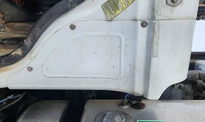 Freightliner 114SD Exterior Truck Part