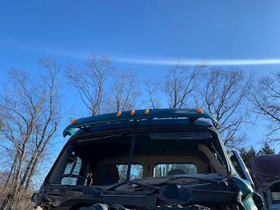 Freightliner Cascadia 113 Exterior Truck Part