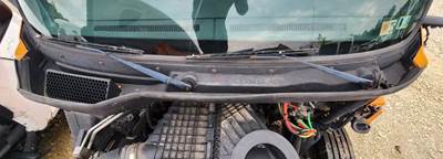 Used 2019 Freightliner Cascadia 116 Day Cab Black Wiper Cowl