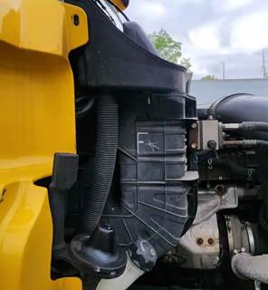 Freightliner Cascadia 125 Exterior Truck Part