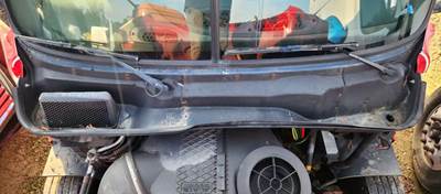 Used 2014 Freightliner Cascadia 125 Black Wiper Cowl