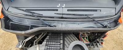 Used 2022 Freightliner Cascadia 126 Black Wiper Cowl