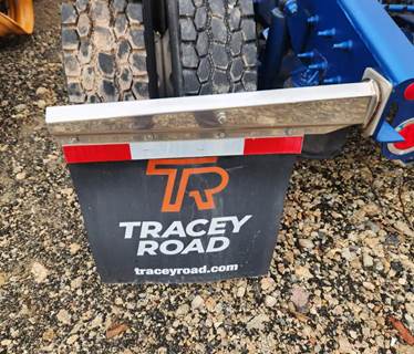 Used 2024 Freightliner Cascadia 126 Left Mud Flap Hanger, Black