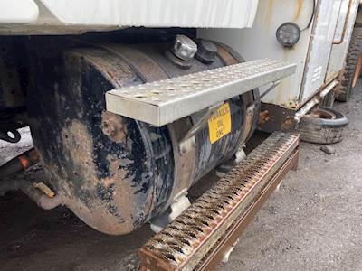 Freightliner M2 106 Exterior Truck Part for a 2009 Freightliner M2 106 Heavy Duty