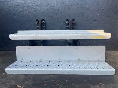 Freightliner M2 106 Exterior Truck Part