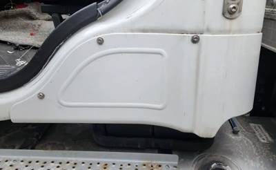 Freightliner M2 106 Exterior Truck Part