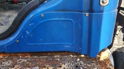 Freightliner M2 106 Exterior Truck Part