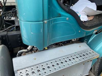 Freightliner M2 112 Exterior Truck Part for a 2014 Freightliner M2 112 Medium Duty