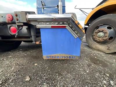 International 9200i Exterior Truck Part