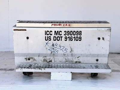 International 9900i Exterior Truck Part