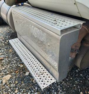 Used 2016 International 9900I Right DPF Cover, Silver Aluminum