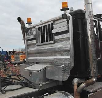 International CT660 Exterior Truck Part