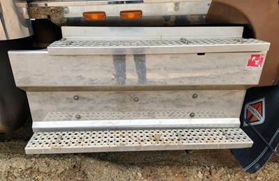 International HX520 Exterior Truck Part