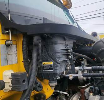 International LT625 Exterior Truck Part