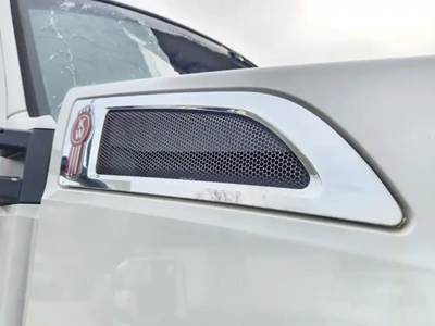 Kenworth T680 Exterior Truck Part