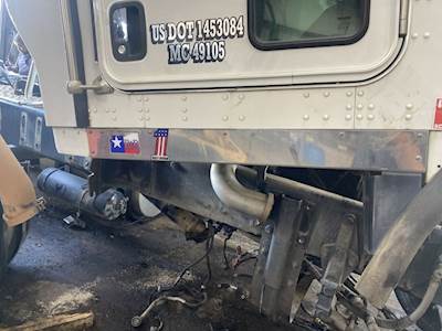Kenworth T800 Exterior Truck Part