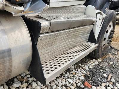 Used 2020 Kenworth T880 Right DPF Cover, Black with Silver Aluminum