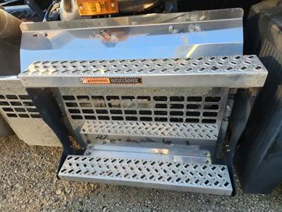 Mack Anthem Exterior Truck Part