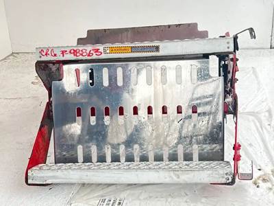 Mack Pinnacle CXU613 Exterior Truck Part for a 2013 Mack CXU613