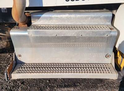 Used 2016 Peterbilt 337 Right DPF Cover, Silver Aluminum