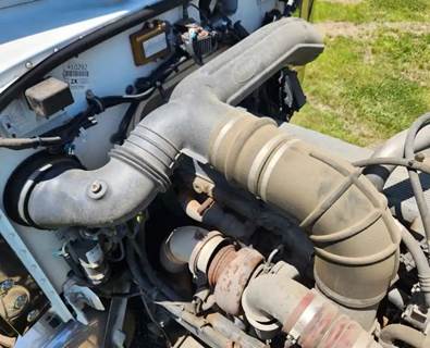 Used 2014 Peterbilt 389 Air Transfer Tube, Cleaner to Turbo