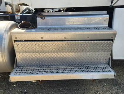 Peterbilt 567 Exterior Truck Part