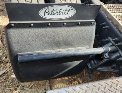 Peterbilt 579 Exterior Truck Part