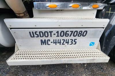 Peterbilt 579 Exterior Truck Part