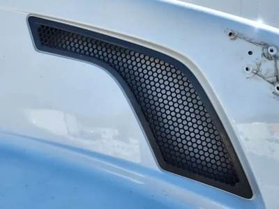 Volvo VNL Exterior Truck Part