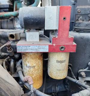 Used 2006 Volvo VNL FASS Fuel Air Separation System, Part # 6892710, 7025048