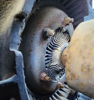 Caterpillar 3126B Fan Clutch for a 2003 Ford F-650
