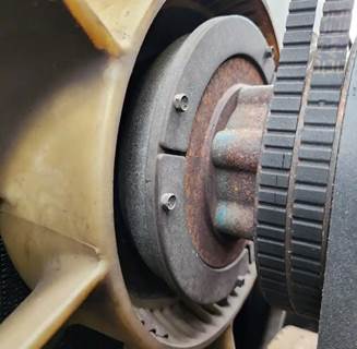 Caterpillar 3406 Fan Clutch for a 1996 Kenworth T800