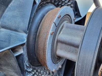 Caterpillar C13 Fan Clutch for a 2005 International 9200I