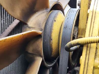 Caterpillar C13 Fan Clutch for a 2007 Freightliner Columbia 120