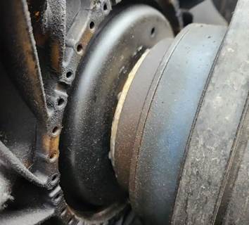 Caterpillar C15 Fan Clutch for a 2005 Peterbilt 379