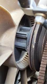 Caterpillar C15 Fan Clutch for a 2001 Kenworth W900